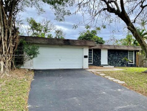 7800 NW 66th Terrace Tamarac FL 33321