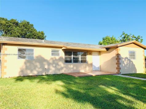 27822 SW 129th Court Homestead FL 33032