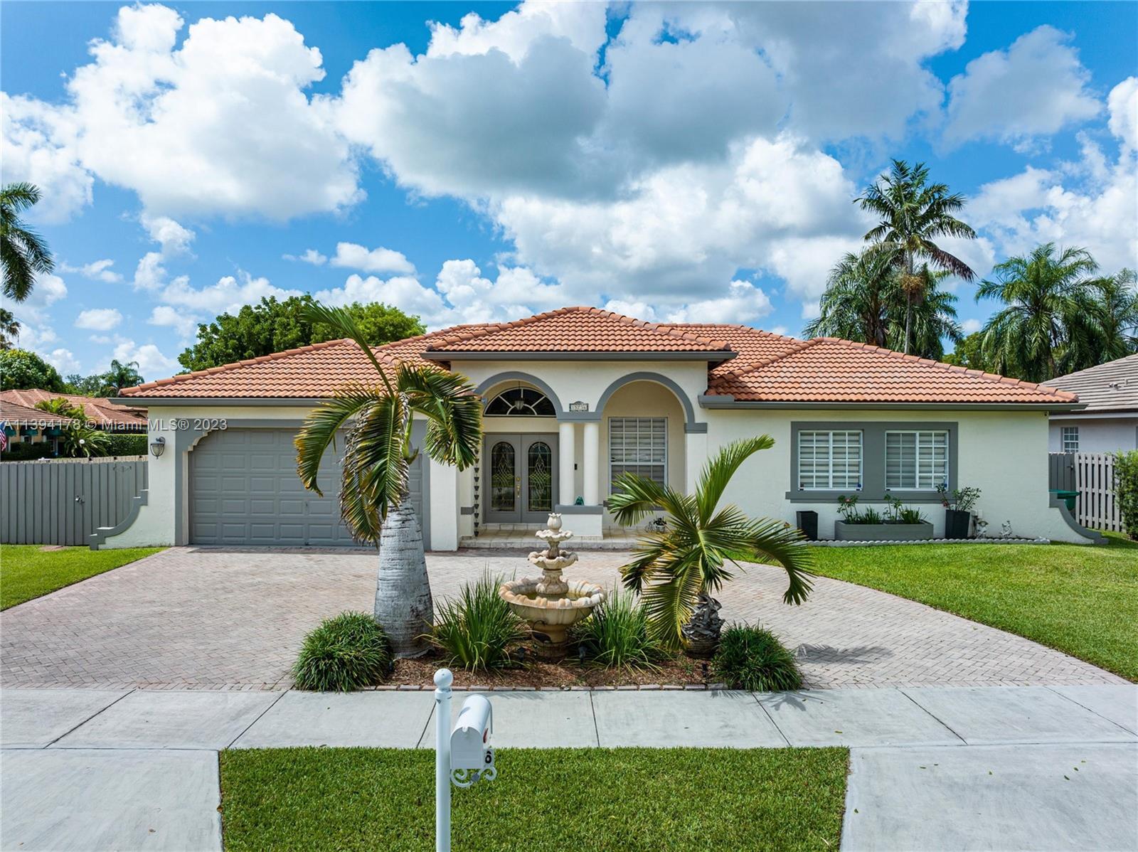 15736 SW 98th Street Miami FL 33196