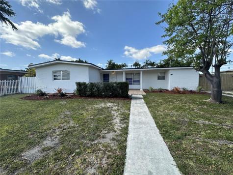 10950 Westwood Lake Drive Miami FL 33165