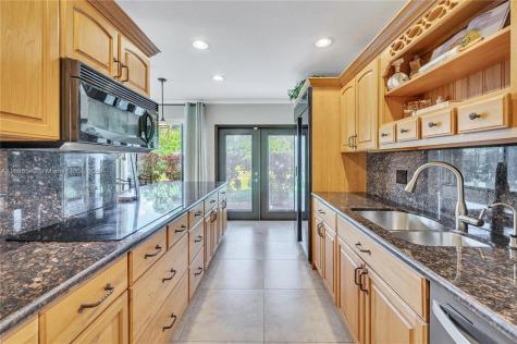 636 Hibiscus Drive Hallandale Beach FL 33009
