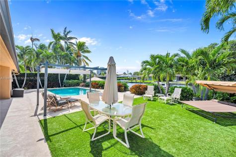 636 Hibiscus Drive Hallandale Beach FL 33009