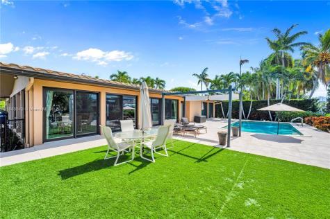 636 Hibiscus Drive Hallandale Beach FL 33009