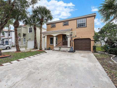 11732 SW 1st Street Coral Springs FL 33071