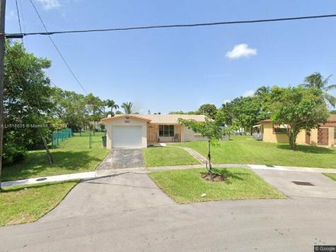 3801 NW 36th Street Lauderdale Lakes FL 33309