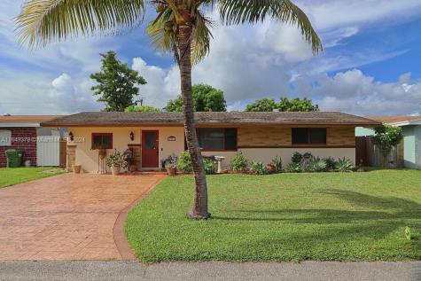 8831 NW 12th Street Pembroke Pines FL 33024