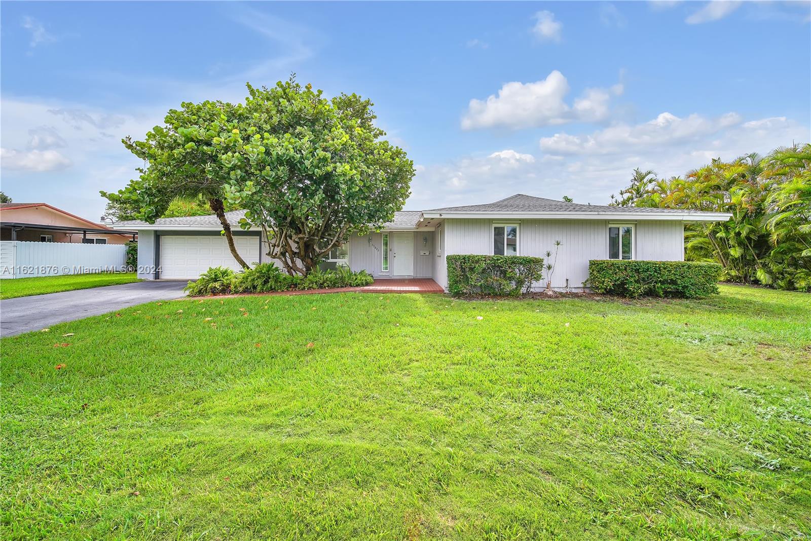 15625 Palmetto Lake Drive Miami FL 33157