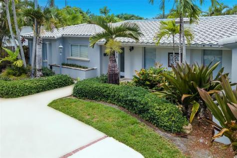 1419 Washington Street Hollywood FL 33020