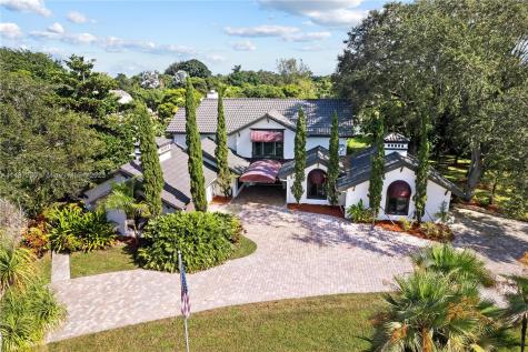 10951 SW 42nd Court Davie FL 33328