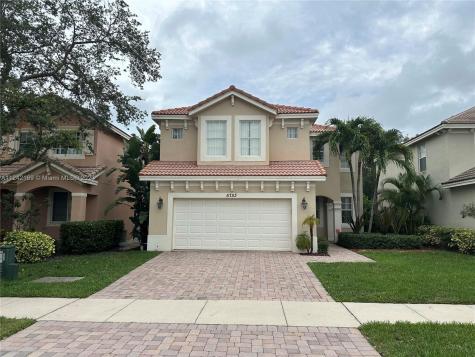5753 SE Crooked Oak Avenue Hobe Sound FL 33455