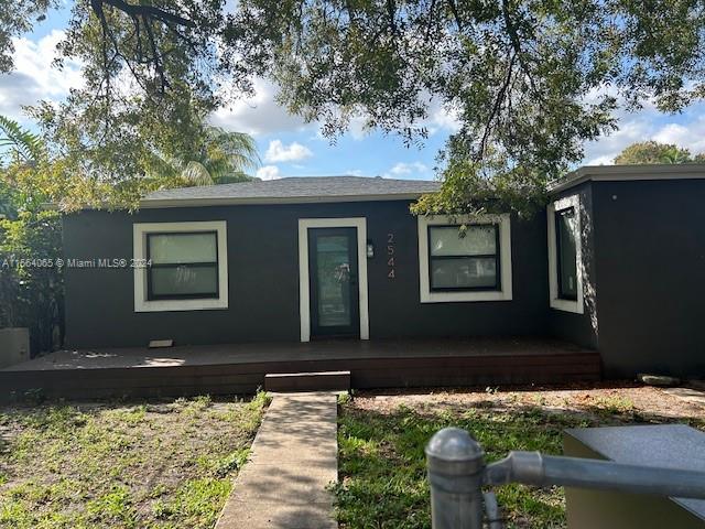 2544 NW 30th Street Miami FL 33142