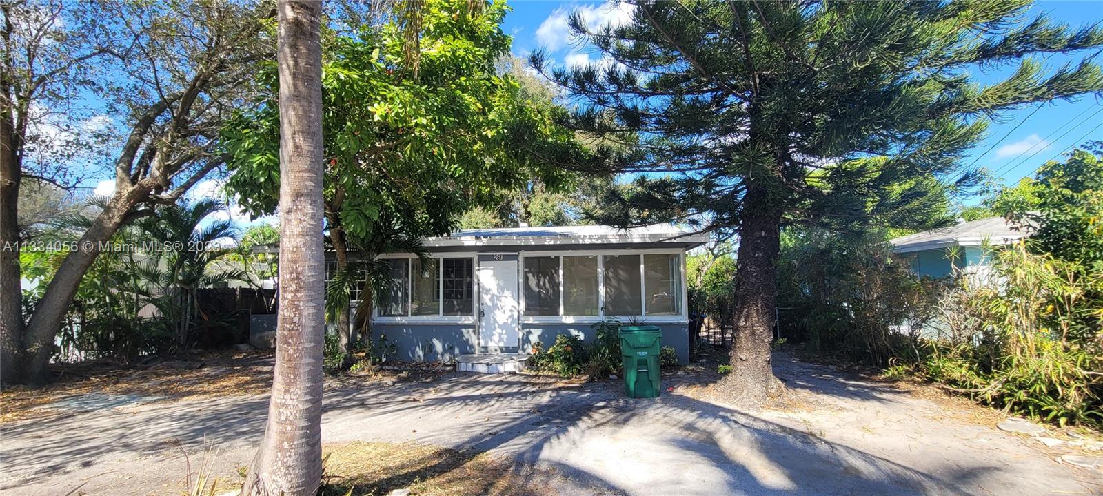265 NE 165th Street Miami FL 33162