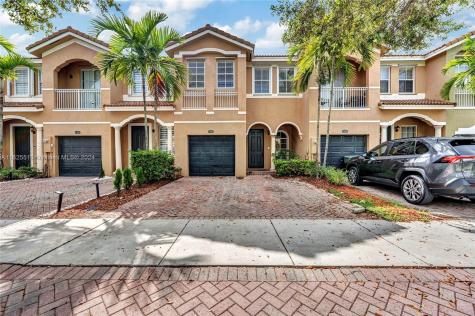 1485 SE 25th Terrace Homestead FL 33035