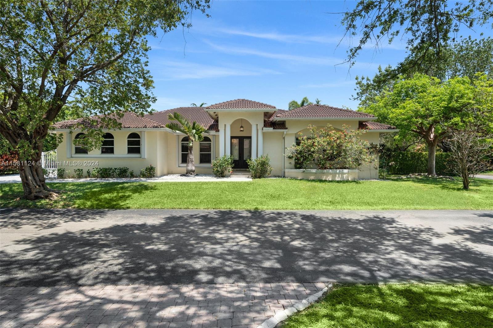8125 SW 172nd Terrace Palmetto Bay FL 33157