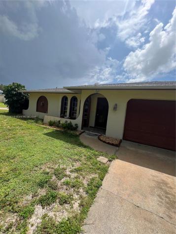 1317 NE 13th Avenue Cape Coral FL 33909