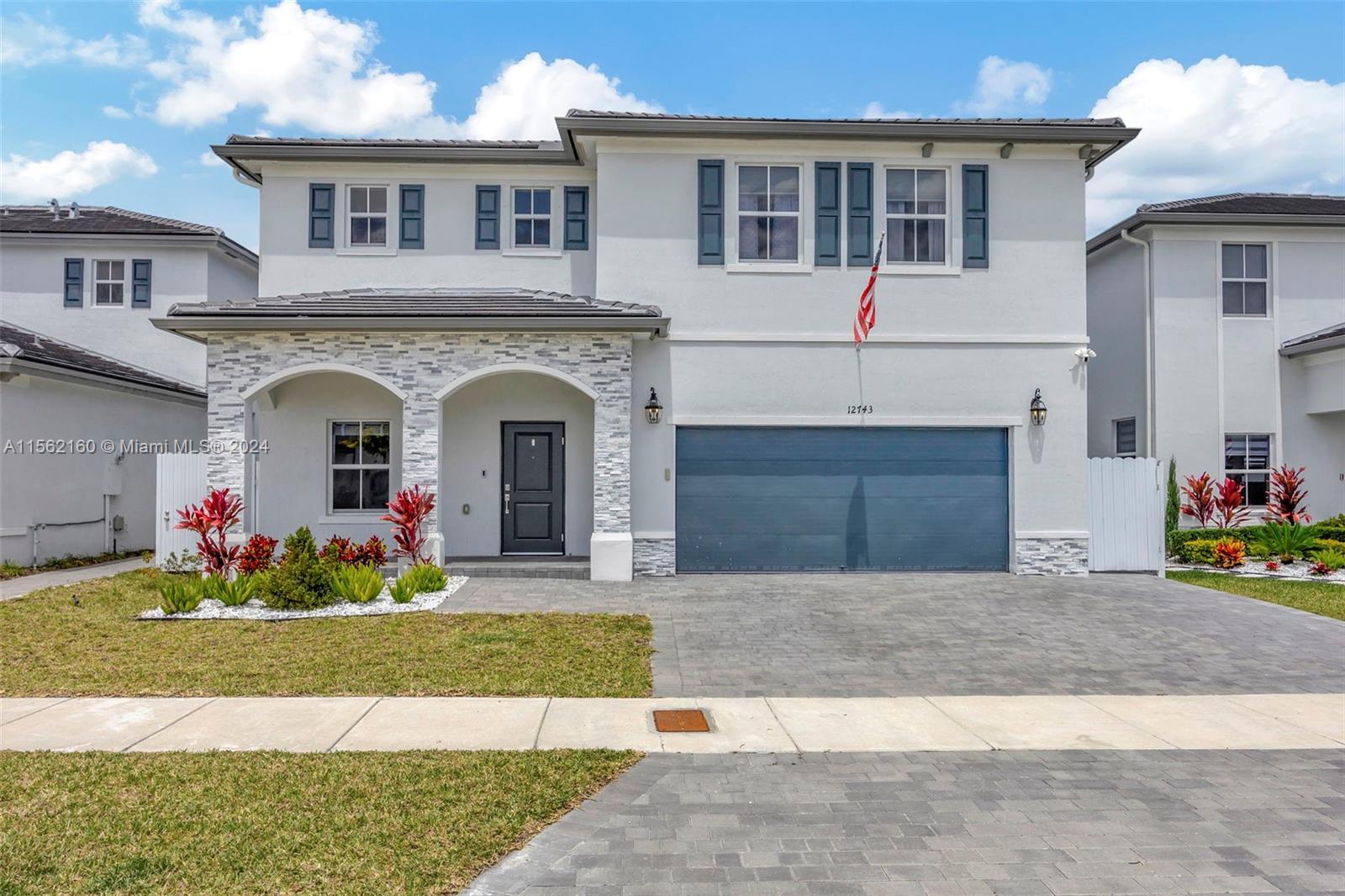 12743 SW 215th Terrace Miami FL 33177