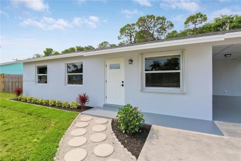 1014 Mohican Boulevard Jupiter FL 33458