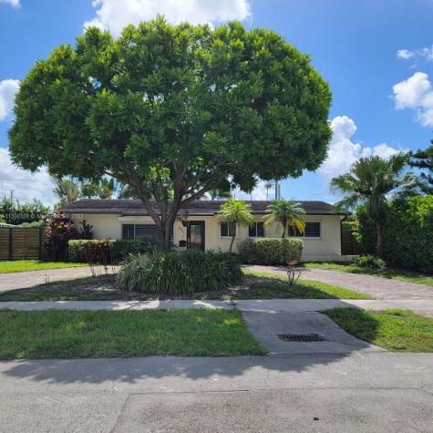 5511 SW 104th Court Miami FL 33165