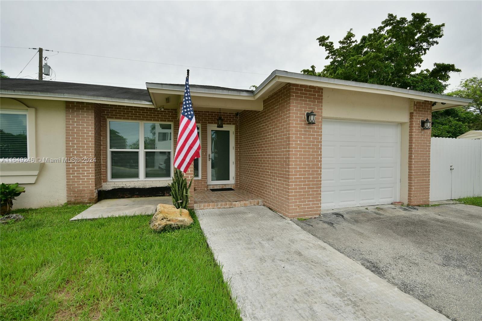 14290 SW 271st Terrace Homestead FL 33032