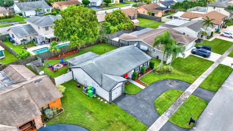 11831 NW 39th Place Sunrise FL 33323