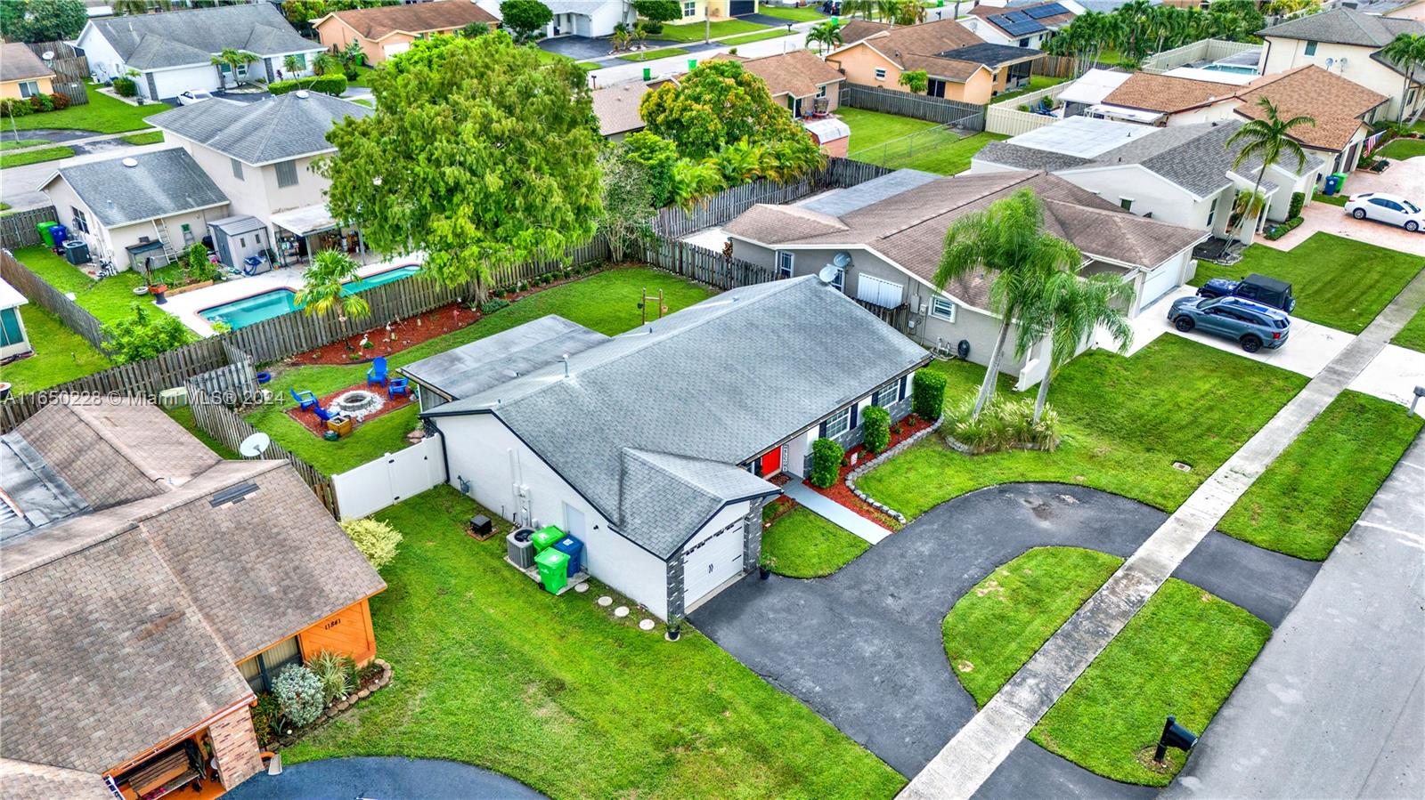 11831 NW 39th Place Sunrise FL 33323