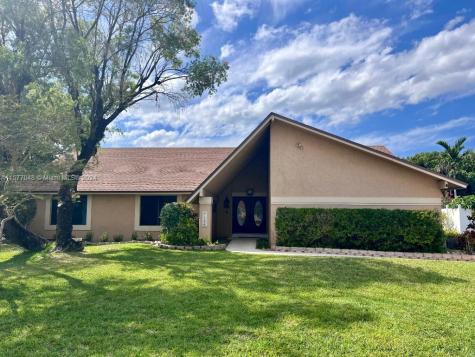 9180 NW 15th Street Plantation FL 33322