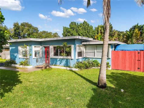 2605 Mckinley Street Hollywood FL 33020