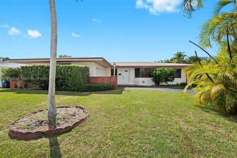 15830 SW 103rd Court Miami FL 33157