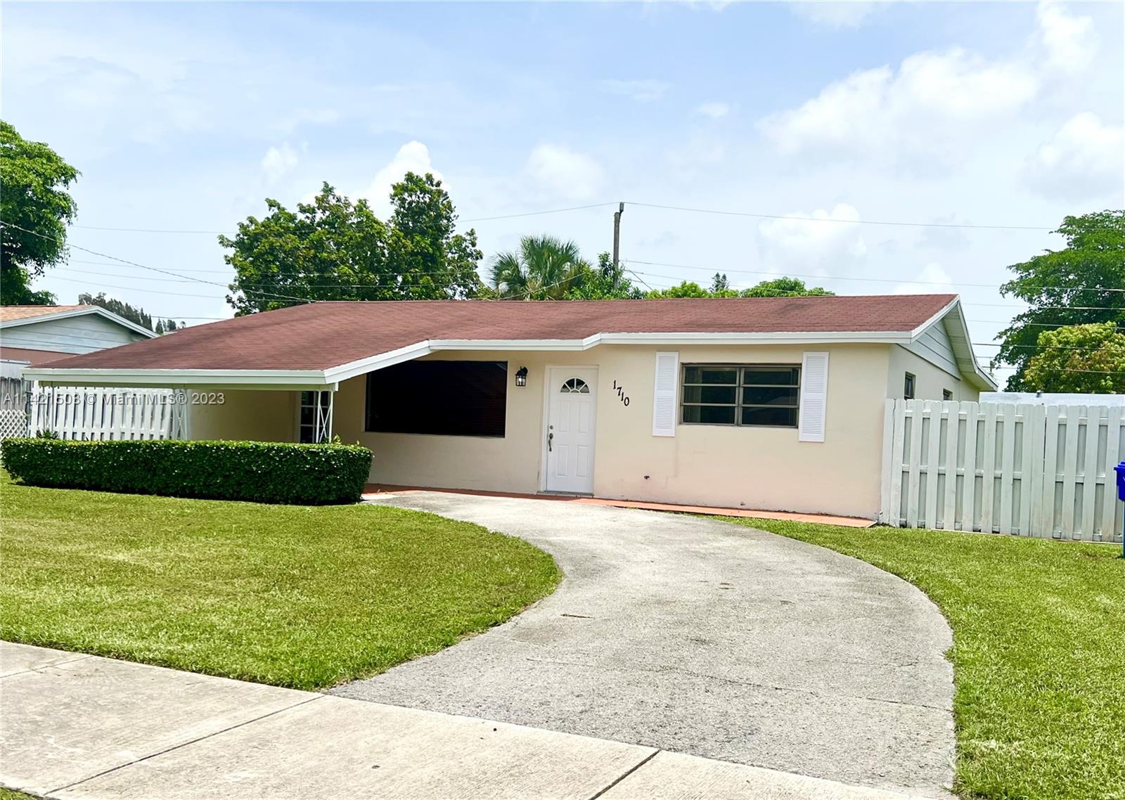 1710 SW 69th Terrace North Lauderdale FL 33068