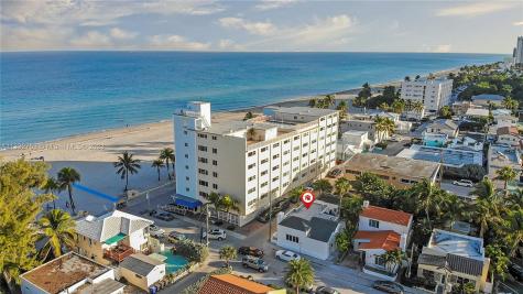 310 Oregon Street Hollywood FL 33019
