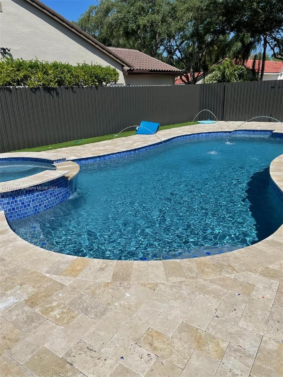 19580 NW 88th Avenue Hialeah FL 33018
