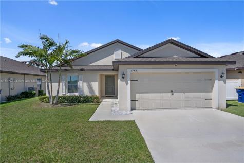 1343 Celebration Drive Fort Pierce FL 34947