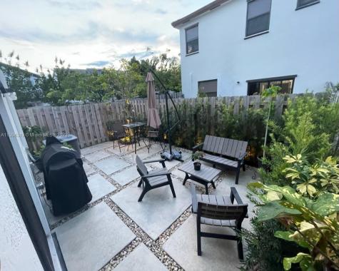 395 NE 212th Street Miami FL 33179