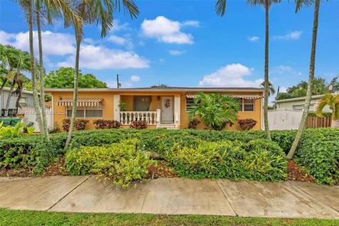 3015 SW 103rd Place Miami FL 33165
