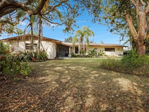 19755 SW 302nd Street Homestead FL 33030
