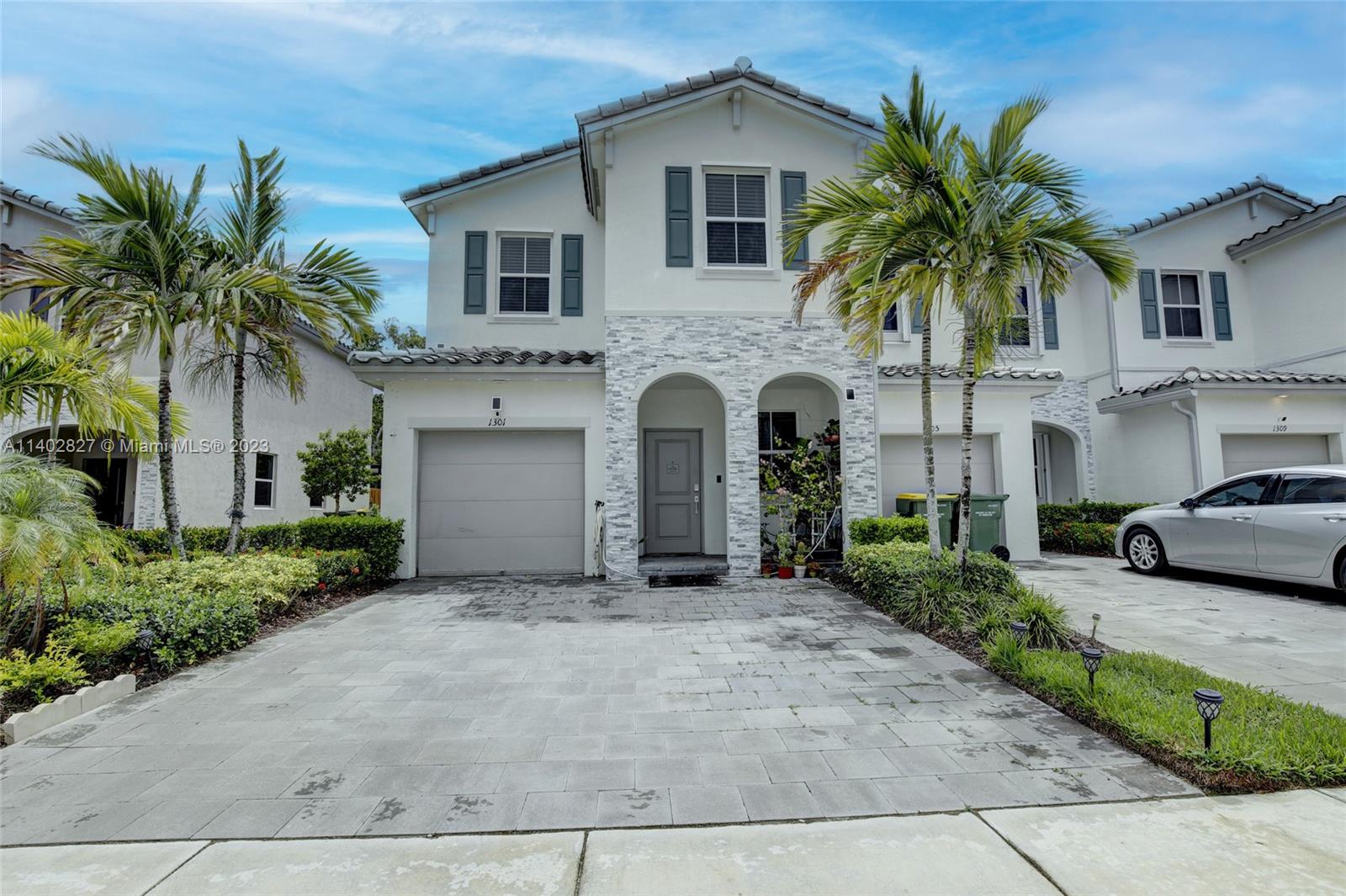1301 SE 27th Terrace Homestead FL 33035