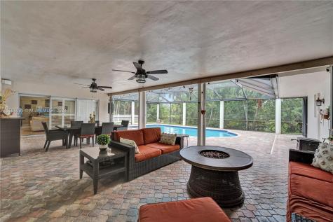 16530 Lake Tree Drive Weston FL 33326