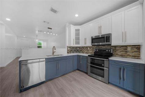 14978 SW 41st Lane Miami FL 33185