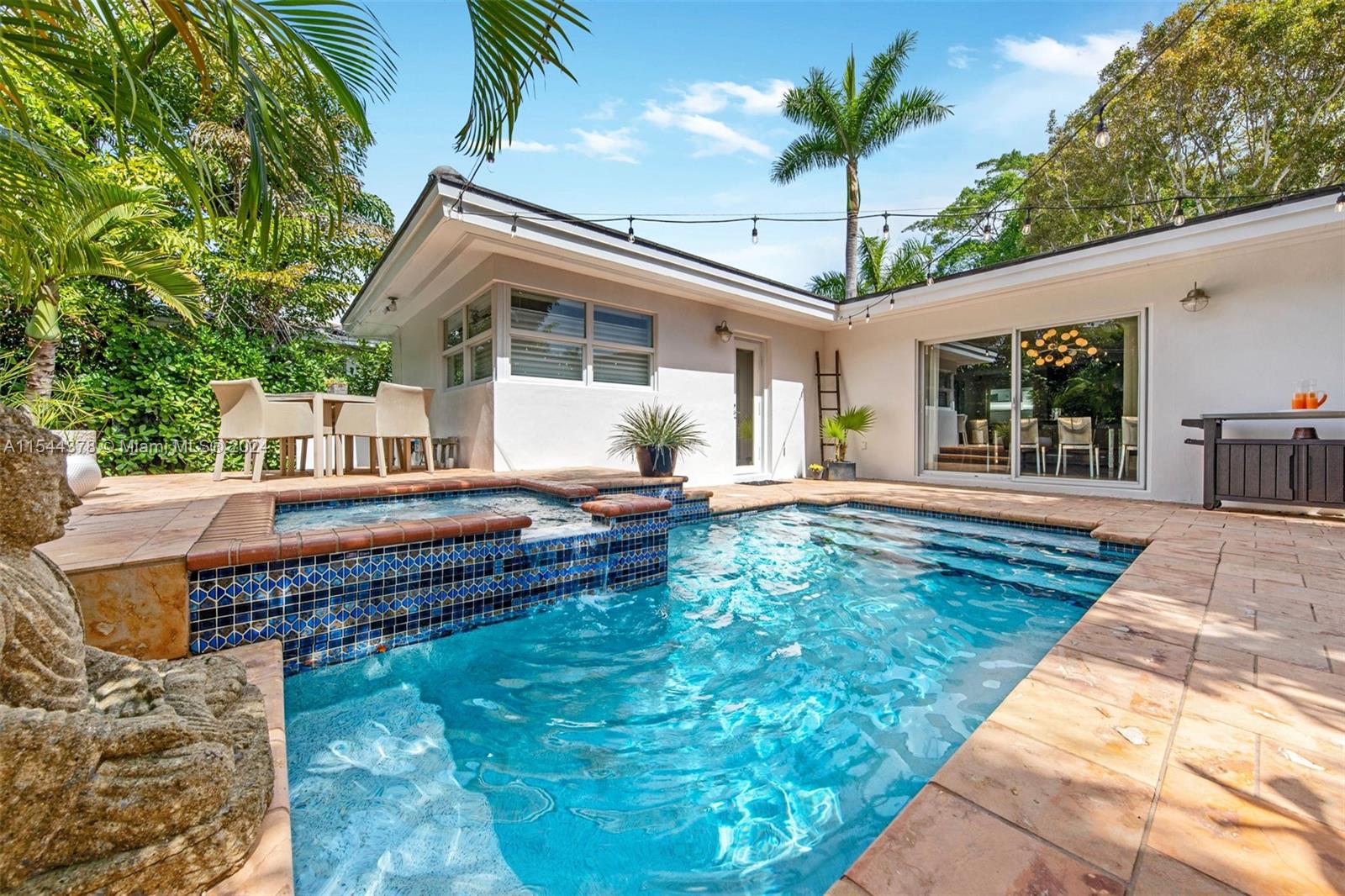 6904 Veronese Street Coral Gables FL 33146