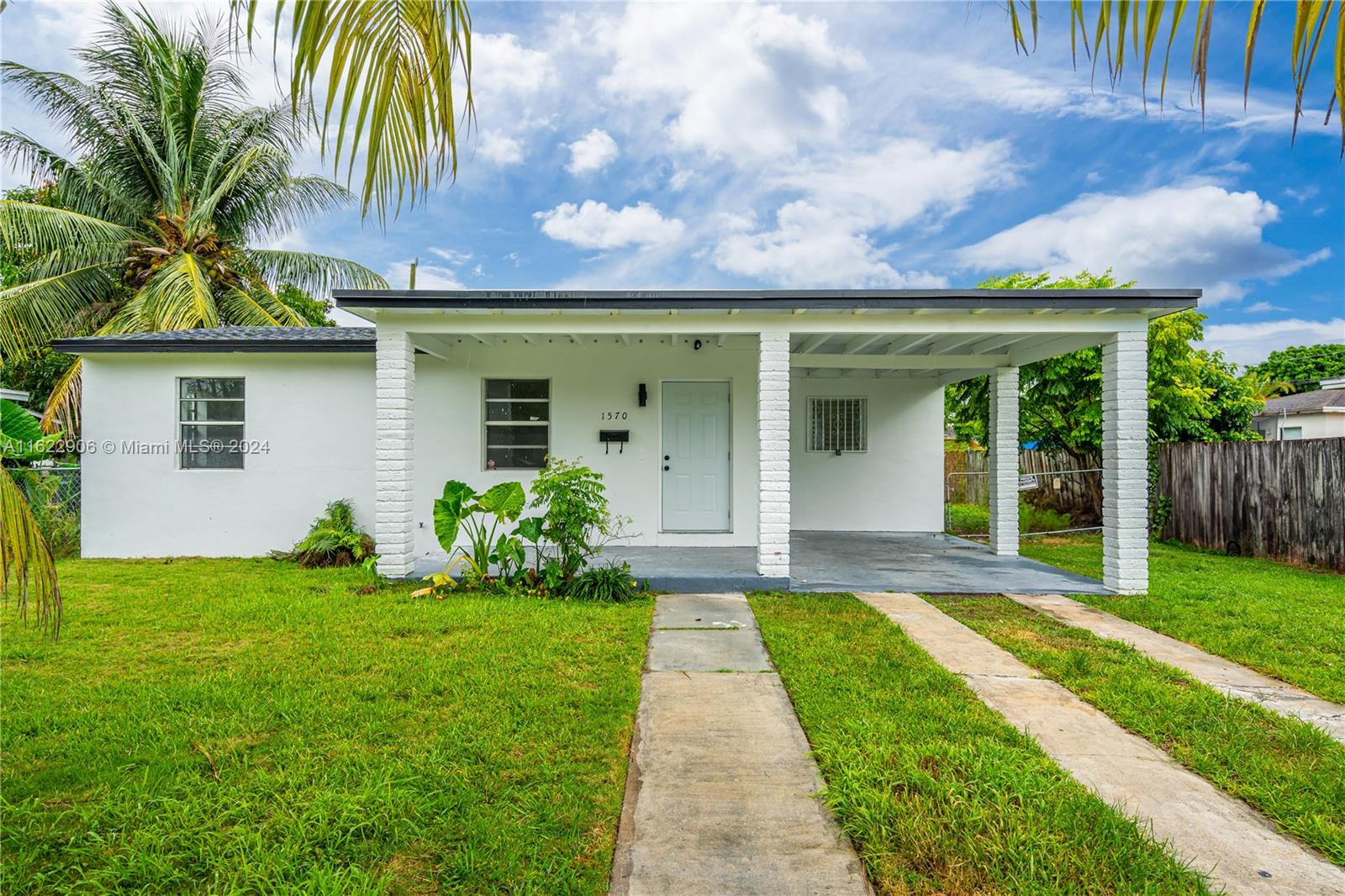 1570 NE 9th Court Homestead FL 33033