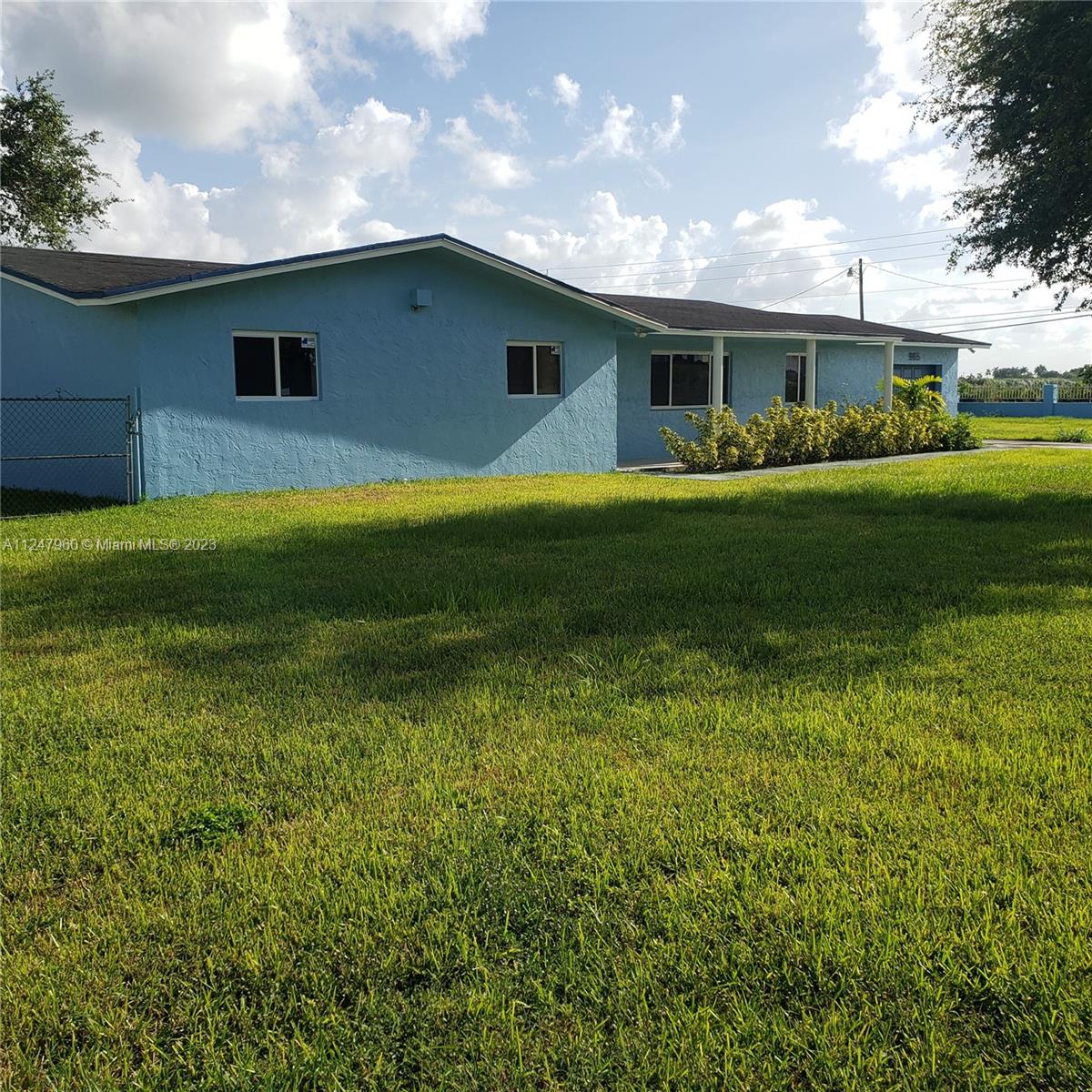 965 NW 10th Street Florida City FL 33034