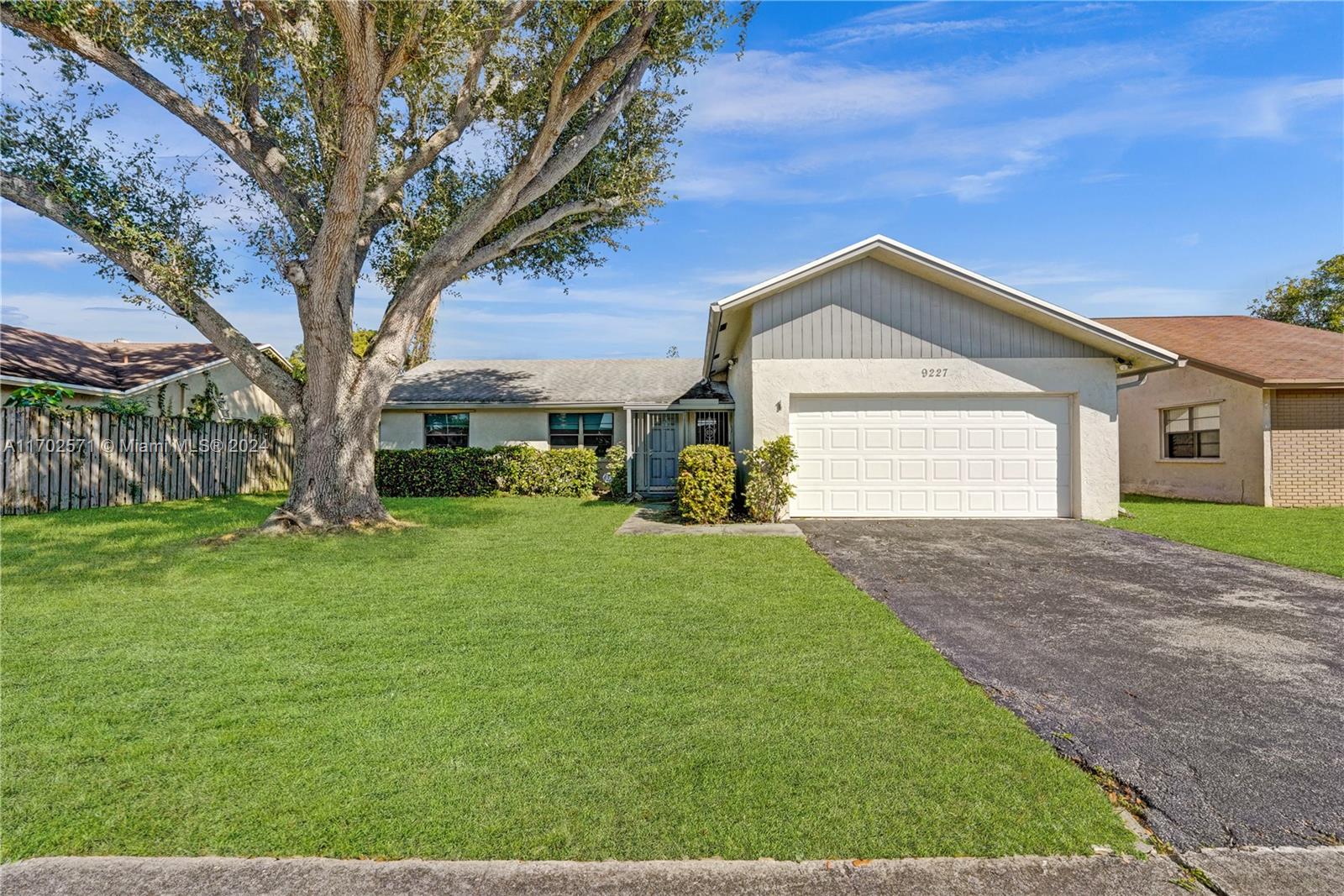 9227 NW 48th Street Sunrise FL 33351