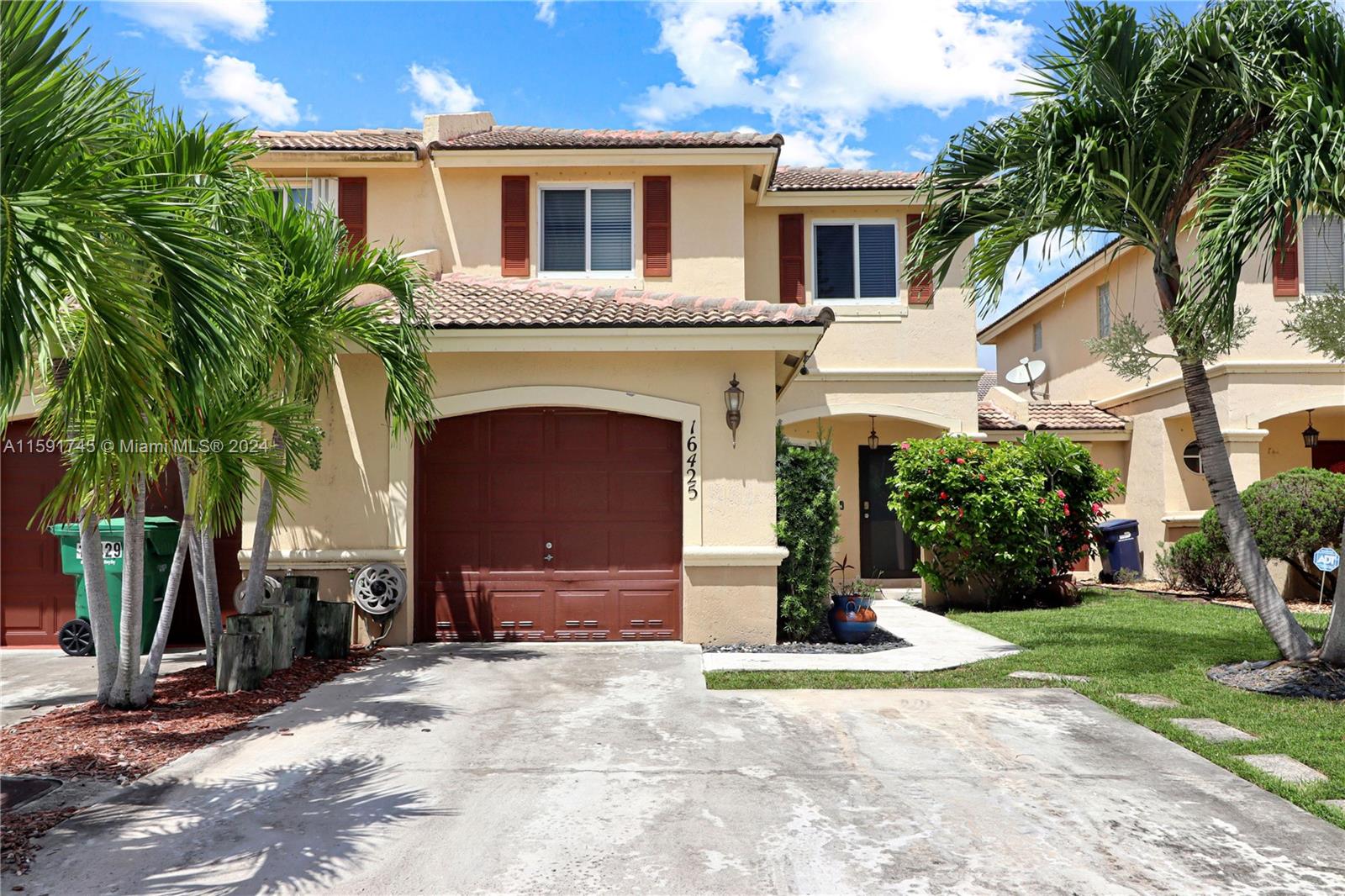 16425 SW 73rd Lane Miami FL 33193
