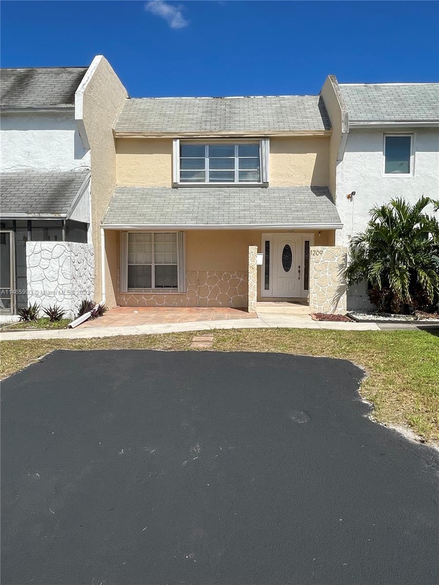 1209 Seaview North Lauderdale FL 33068
