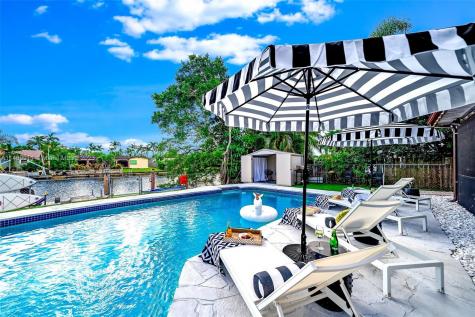 1812 NW 36th Court Oakland Park FL 33309