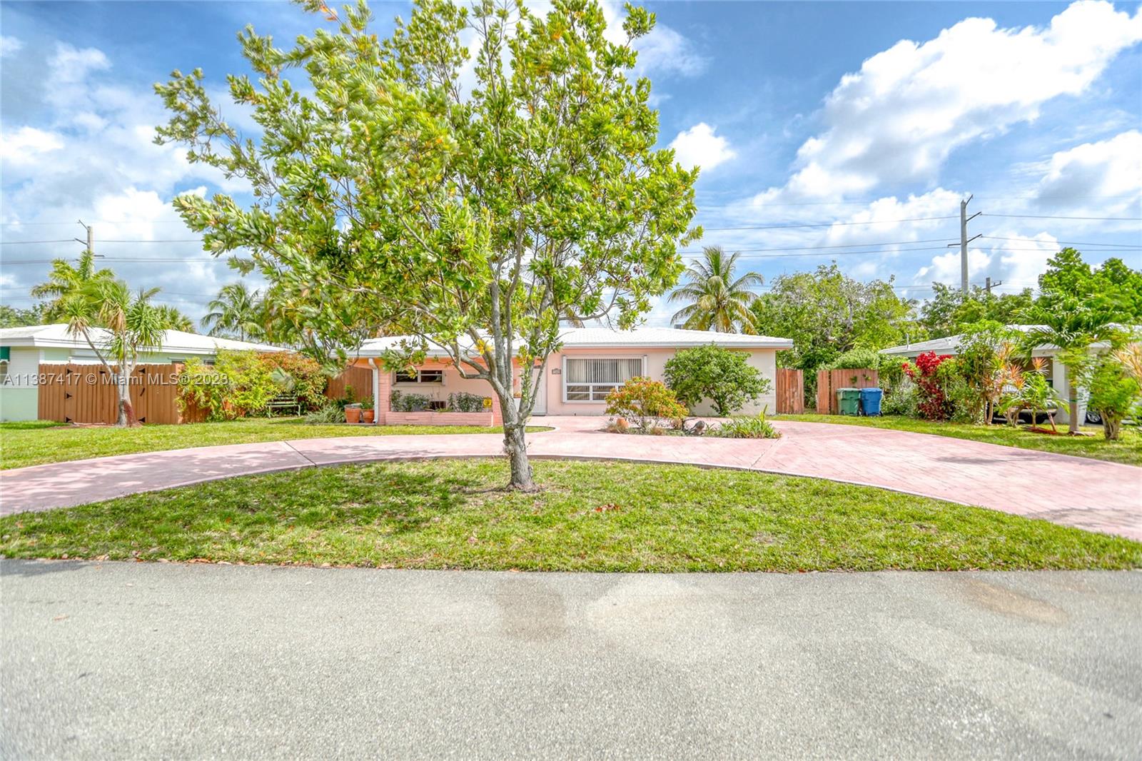 1569 NE 49th Street Oakland Park FL 33334