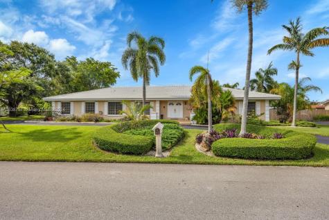 8845 SW 176th Terrace Palmetto Bay FL 33157