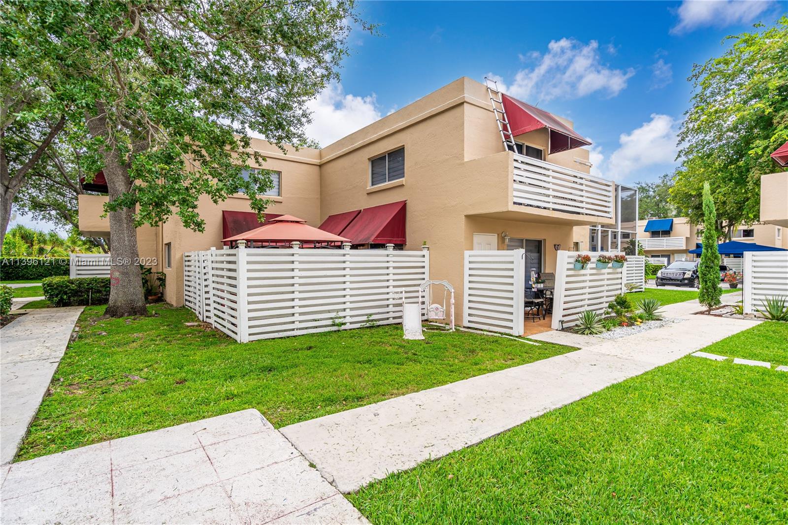 14384 SW 97th Terrace Miami FL 33186