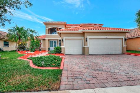 753 SW 190th Avenue Pembroke Pines FL 33029
