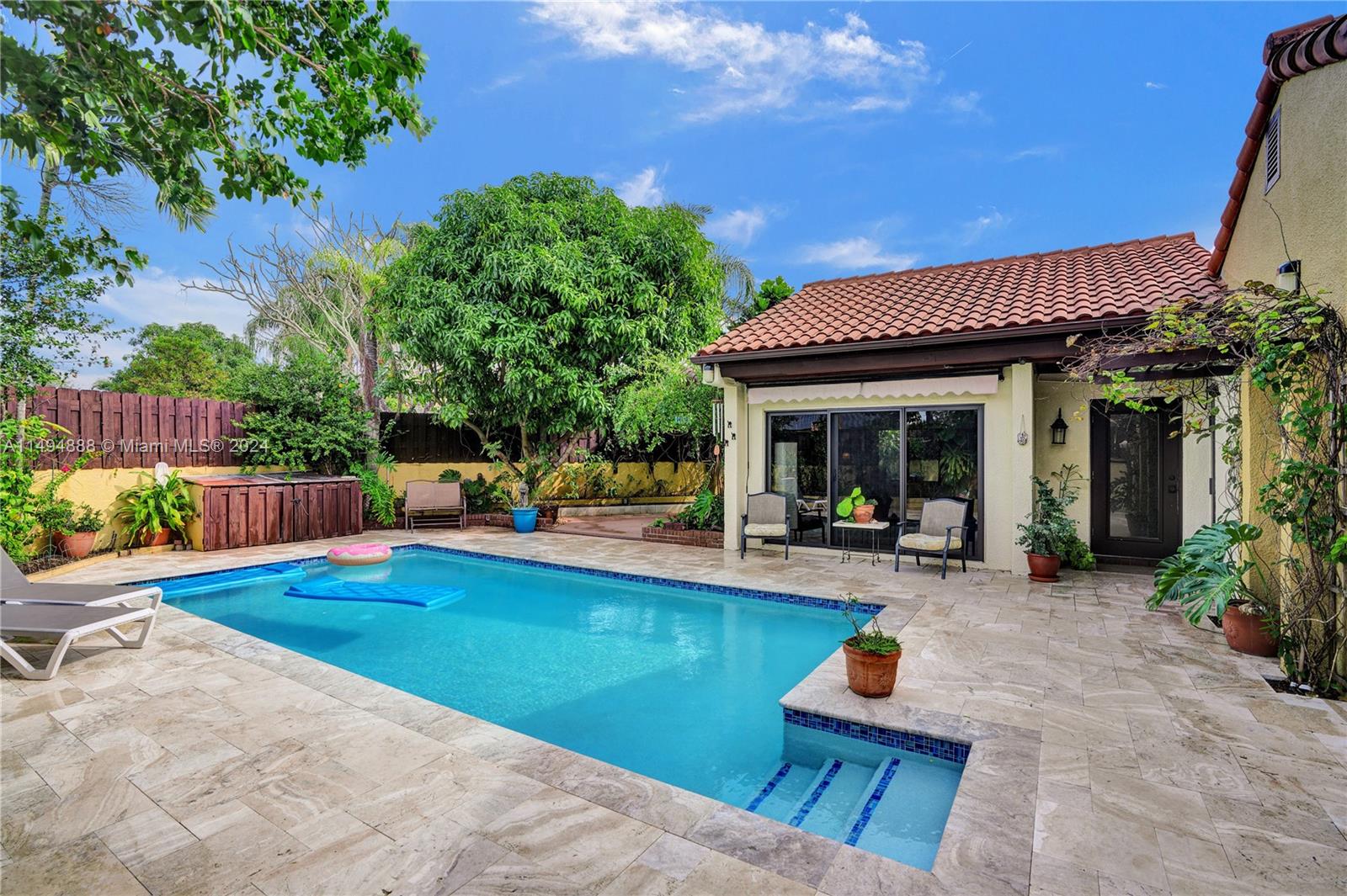 1000 NE 203rd Terrace Miami FL 33179